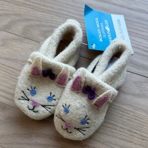 Cream Cat Wool Slippers for Kids - NWT - Garnet Hill